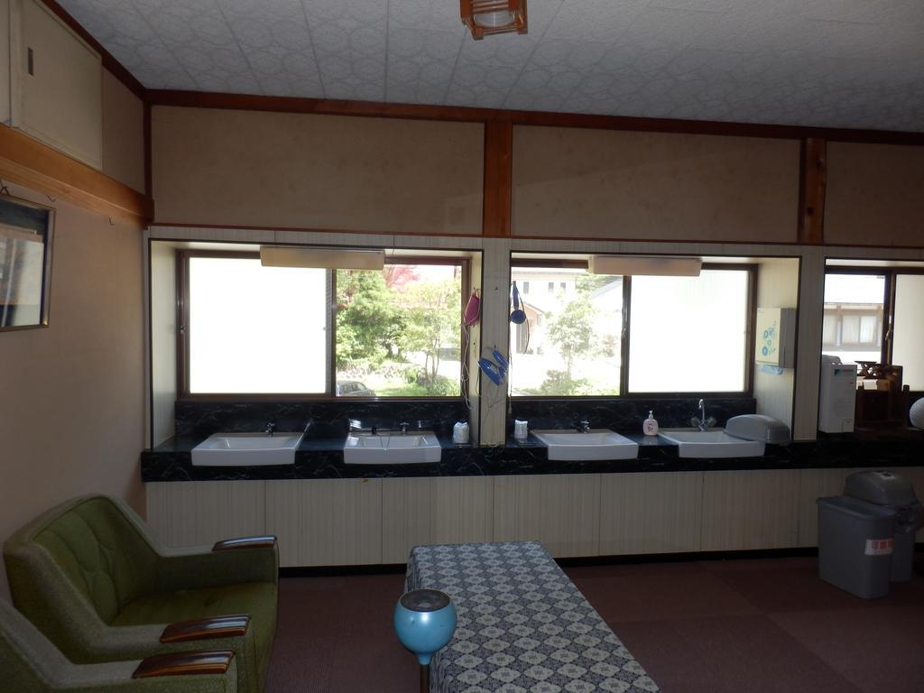 富山県 よしのや旅館 Nanto المظهر الخارجي الصورة